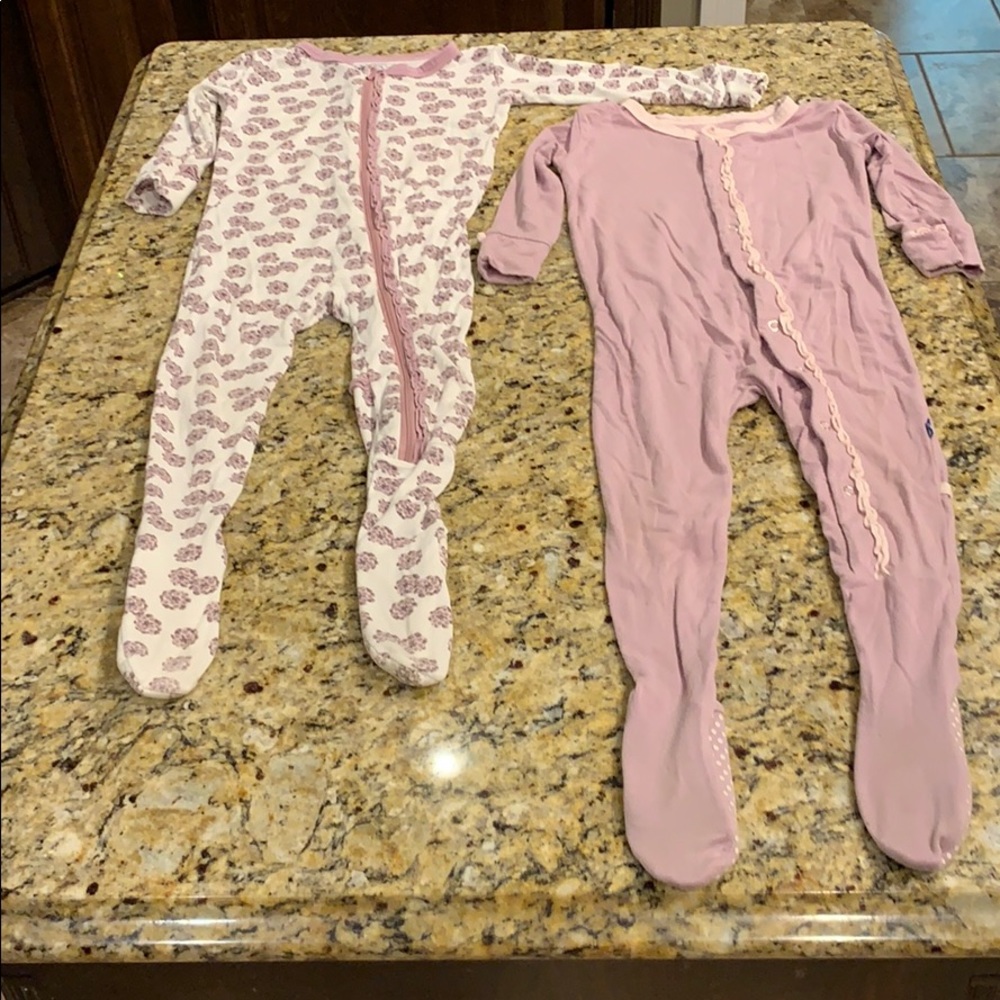 Set of 2 KicKee Pants 18-24 month footies